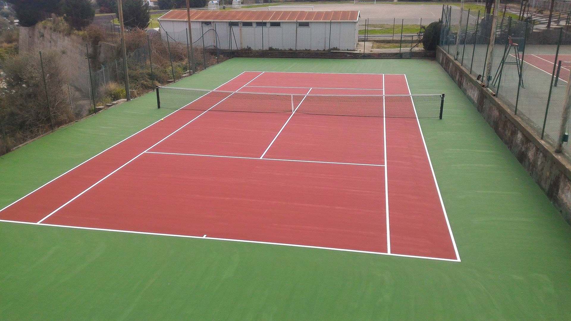 Una Tensostruttura Per Coprire Il Campo Da Tennis Del Villaggio Gesuiti A Marina Di Ragusa