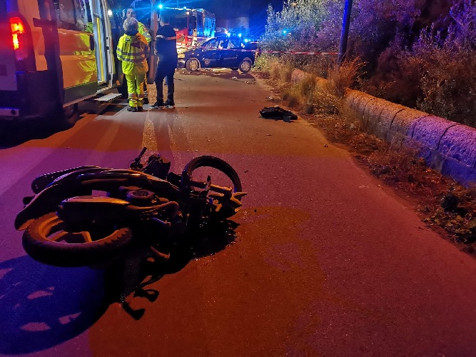 Incidente In Moto: Muore 19enne. Ferito Il Passeggero - Ragusa Oggi